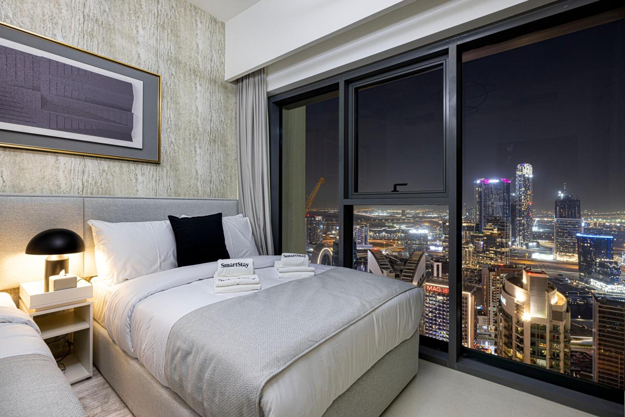 Smartstay At Burj Royale - Full Burj Khalifa View - Brand New Luxury Apartments دبي المظهر الخارجي الصورة