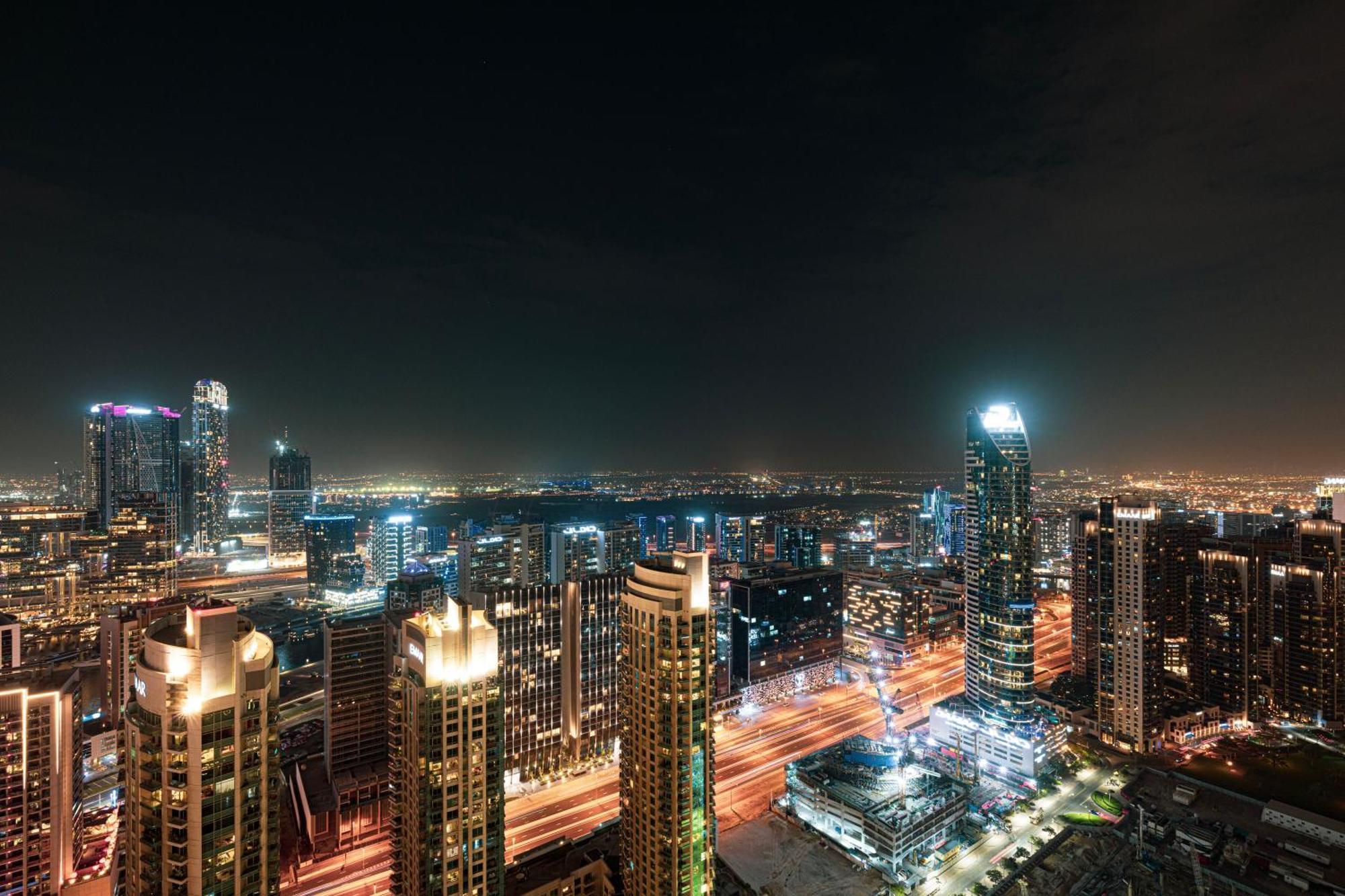 Smartstay At Burj Royale - Full Burj Khalifa View - Brand New Luxury Apartments دبي المظهر الخارجي الصورة