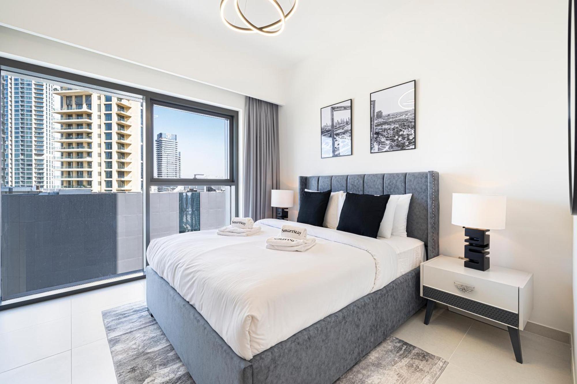Smartstay At Burj Royale - Full Burj Khalifa View - Brand New Luxury Apartments دبي المظهر الخارجي الصورة
