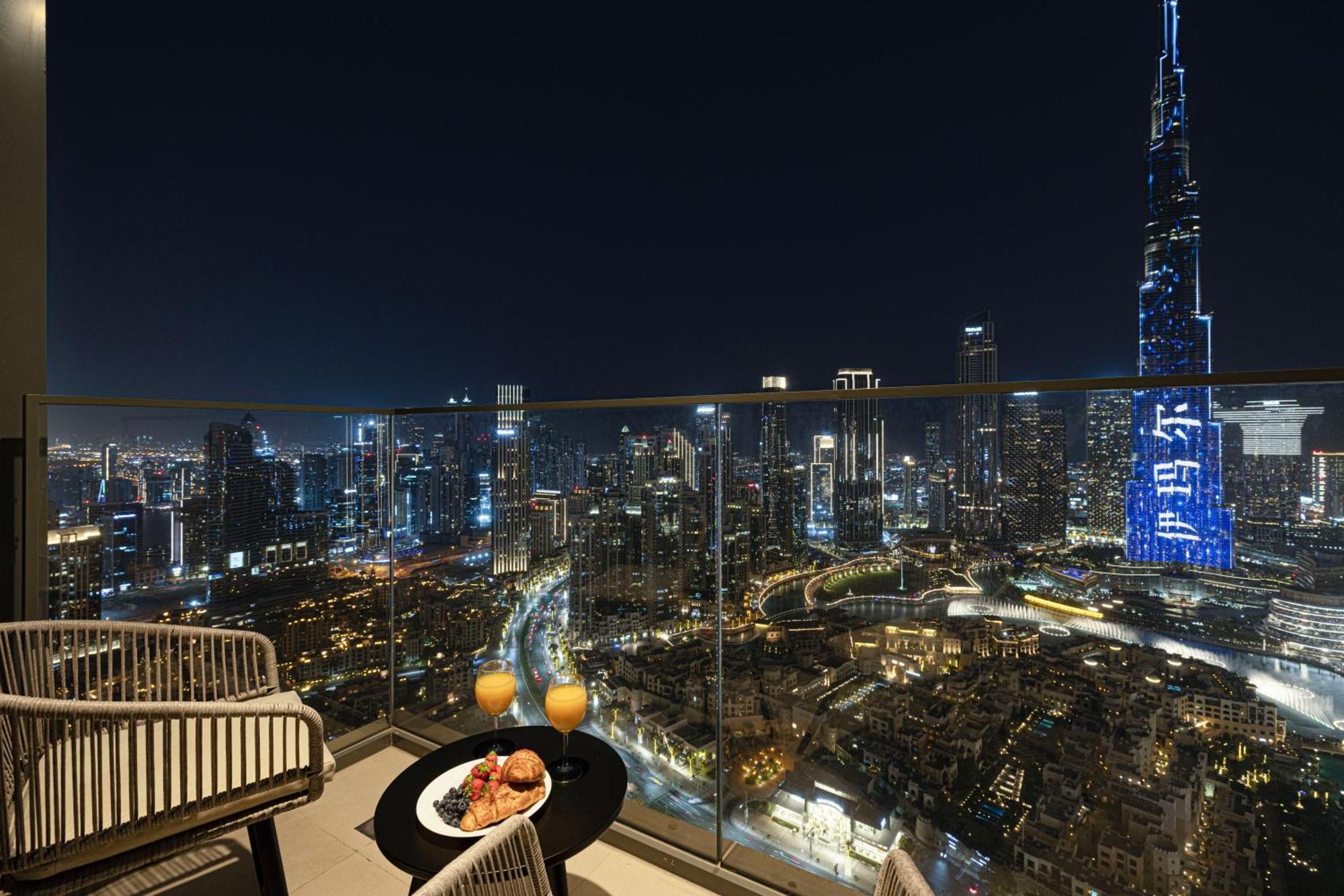 Smartstay At Burj Royale - Full Burj Khalifa View - Brand New Luxury Apartments دبي المظهر الخارجي الصورة